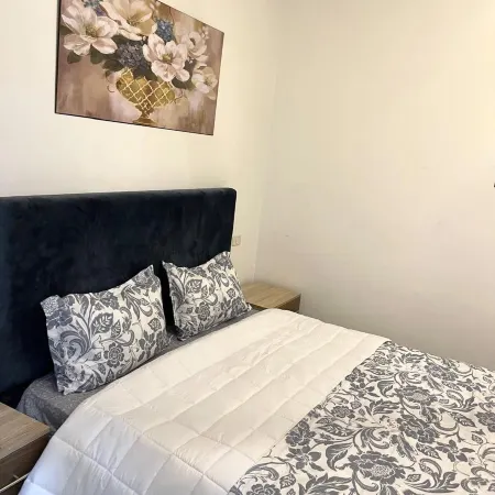 Cozy 1BR Retreat, Steps to Sand