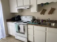 Cozy/peaceful condo that’s centrally-located & only minutes to many attractions.