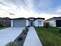 Casa Olivo: Feel Right at Home Hotels near UTRGV Visual Arts Building