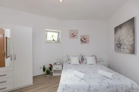 Apartments Blažević Отели в г. Млины