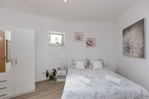 Apartments Blažević Hotels in Mlini