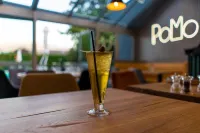 PoMo Hôtel & Restaurant - Barer