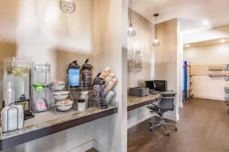 Comfort Inn Altoona-Des Moines Отели в г. Полк