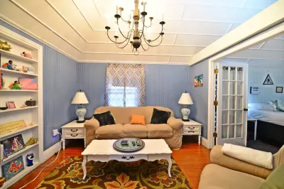 Historic Apartment in the Heart of Christiansted Các khách sạn ở 