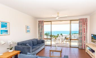 Ocean View 10 Pool & Spa