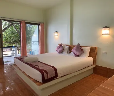 Ocean View Resort Hotels in Koh Tao