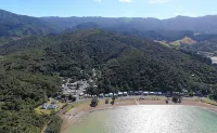 奧馬魯灣假日公園 - 停車場