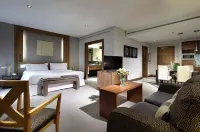 Eurostars Suites Mirasierra Hotels near Primark