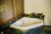 The Old Catskill Game Farm Inn