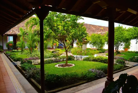 Hotel Boutique Adela Отели в г. Гранада