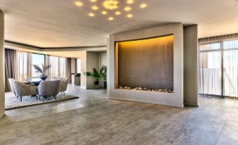 Aquarius Luxury Suites