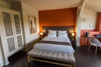 Hotel Restaurant CÔTE Garonne le Balcon des Dames - Tonneins Marmande Agen - Chambres climatisées Hotels in Aiguillon