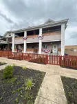 Historic & Chic apartment by Arena, University, Hospital - Dog Friendly Hotels near Marshall University