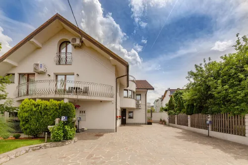 Vila Art Hotels in Municipality of Domzale