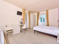 Hotel Geier Hotels in Torbole
