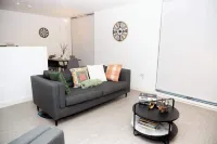 Apartment-sleeps4-streetparking-balcony-duplex Các khách sạn ở Salford