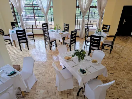 Hillsgate EXPERIENCE Отели в г. Кизериан