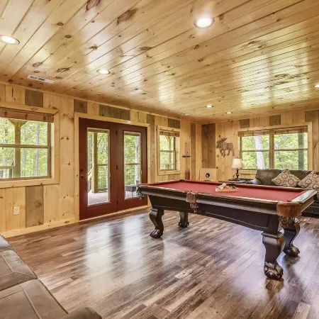 All Decked Out 4 Bedroom Cabin by RedAwning