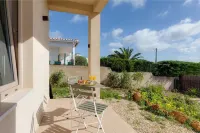 Eco Stay on the Hill by Sea N' Rent