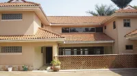 Lake Breeze House - Pensions