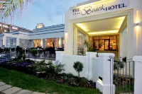 The Beach Hotel Hotel di 