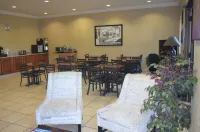 ซุปเปอร์ 8 บายวินด์แฮม โรสเบิร์ก - พร้อมอาหารเช้า