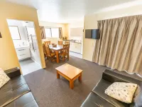 Queenstown Top 10 Holiday Park Hotels near Buzzstop