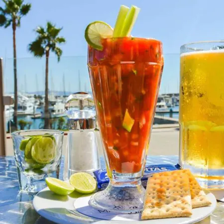 Hotel Coral & Marina