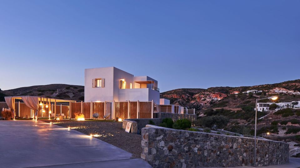 Volcano Luxury Suites Milos - Adults Only