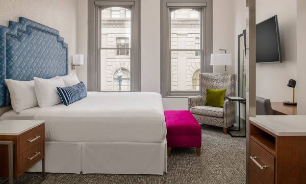 Harlow Hotel