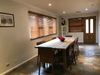 Ambrosia Holiday Home Hotels in Tanunda