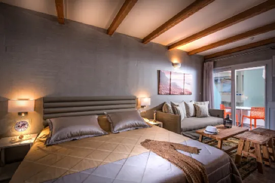 Omiros Boutique Hotel (Adults Only)