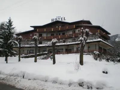 Hotel Residence la Rosa Các khách sạn gần Parrocchia Delle Fiorine