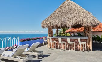 Hotel Luxury Patio Azul