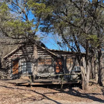 Cedarvale Cabins at Turner Falls