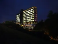 Fortune Select SG Highway, Ahmedabad - Member ITC Hotels' Group Hotels near Vaishnodevi Temple