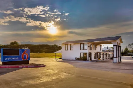 Motel 6 Bryan, TX - College Station