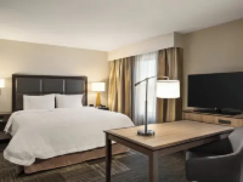 Hampton Inn & Suites Grafton Hotels in Ozaukee County