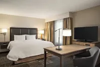 Hampton Inn & Suites Grafton Hotels in Cedarburg