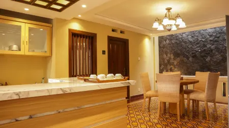 Omah Siliran Heritage Отели рядом со станцией Yogyakarta