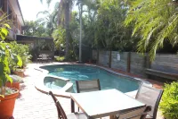 Best Western Ipswich - Pools