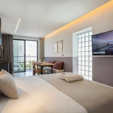 Alinea Urban Saripolou Square Hotels near Cyprus University of Technology