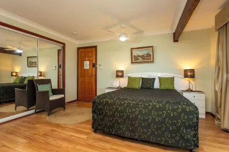 Ainslie Manor Bed and Breakfast
