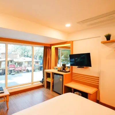 Bloom Boutique l Bandra 팔리 힐 주변 호텔
