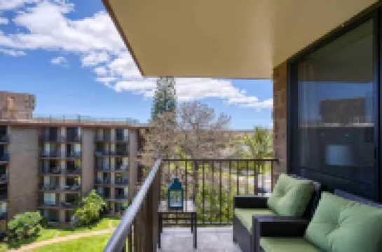 โอเชี่ยนฟร้อนท์ เพนท์เฮาส์ วิสตาส