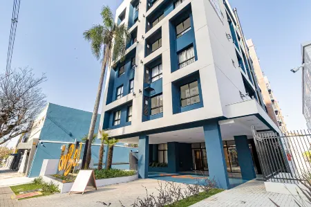 Condomínio Cwbe Residencial | Gonzaga Stays Отели рядом с достопримечательностью «Pontifical Catholic University of Paraná, Curitiba Campus»