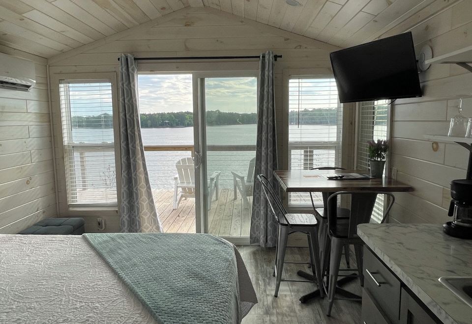 Long Cove Resort and Marina
