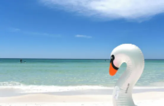 Charming 3-bedroom cottage in fantastic Destin Beach and Pool