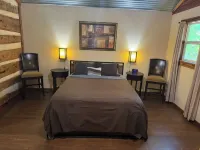 Log Cabin in Woods W/Trail & Scavenger Hunt Wood Fireplace, Lindale Canton Tyler