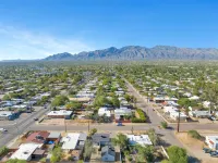 Casita Blanca Hotels in Catalina Foothills